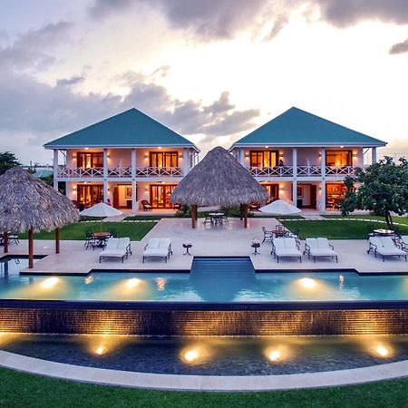 Victoria House Resort & Spa Сан Педро Екстериор снимка